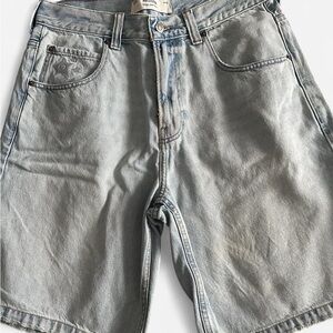 ⭐️ 2 for $35⭐️ Hollister Men’s Light Blue Star Jean Short